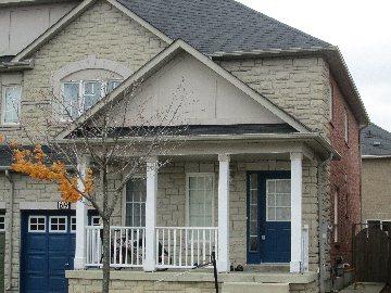 69 Saintsbury Cres, House semidetached with 4 bedrooms, 3 bathrooms and 2 parking in Brampton ON | Image 2