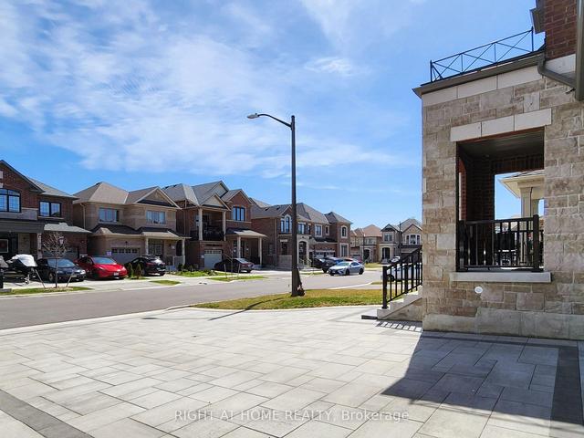 43 Walter Clifford Nesb Dr, House detached with 4 bedrooms, 5 bathrooms and 7 parking in Whitby ON | Image 34