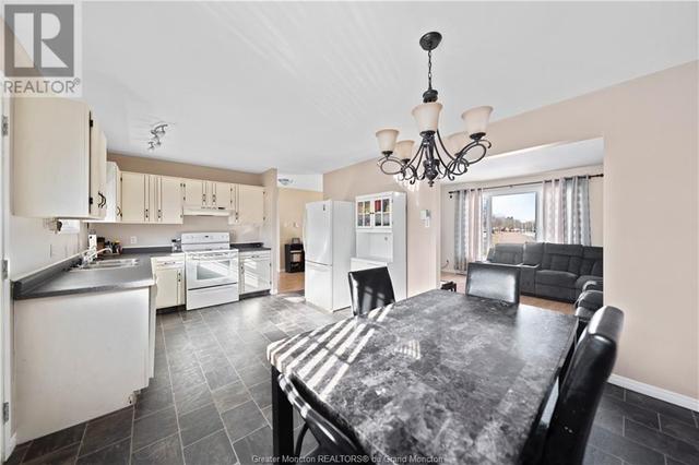 60 Autumn Terr, House detached with 3 bedrooms, 1 bathrooms and null parking in Moncton NB | Image 7