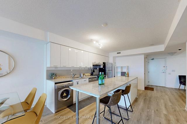 919 - 19 Singer Crt, Condo with 1 bedrooms, 2 bathrooms and 1 parking in Toronto ON | Image 2