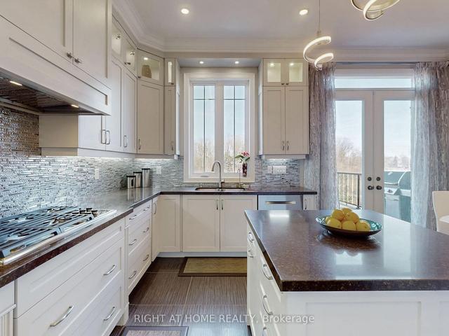 59 Hurst Ave, House detached with 4 bedrooms, 5 bathrooms and 6 parking in Vaughan ON | Image 7