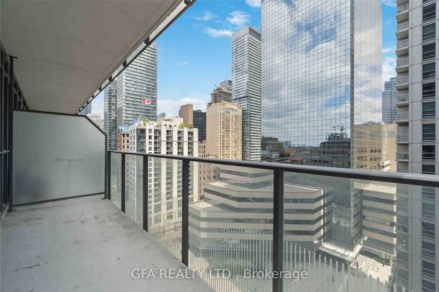 1604 - 770 Bay St, Condo with 1 bedrooms, 1 bathrooms and 1 parking in Toronto ON | Image 11