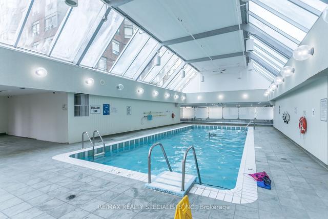 1105 - 325 Webb Dr, Condo with 2 bedrooms, 2 bathrooms and 1 parking in Mississauga ON | Image 21