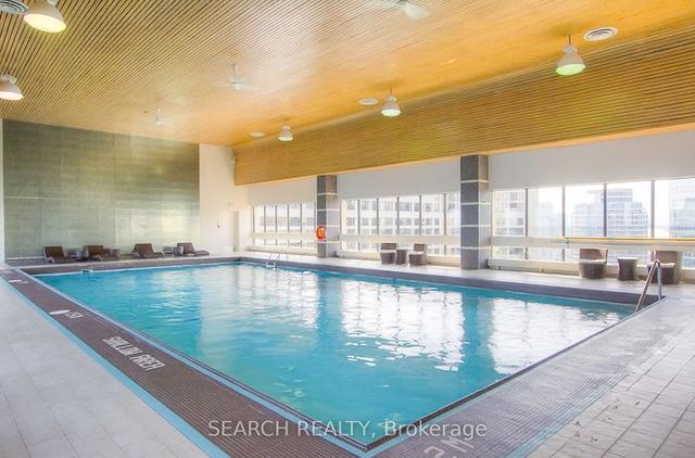 1027 - 33 Harbour Sq, Condo with 2 bedrooms, 3 bathrooms and 1 parking in Toronto ON | Image 21