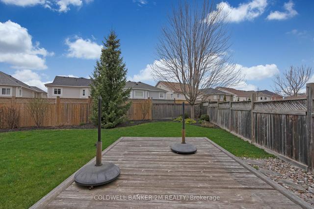 26 Kressman Crt, House detached with 3 bedrooms, 3 bathrooms and 4.5 parking in Whitby ON | Image 29