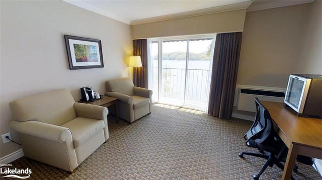402 - 1235 Deerhurst Drive, House attached with 1 bedrooms, 1 bathrooms and 1 parking in Huntsville ON | Image 14