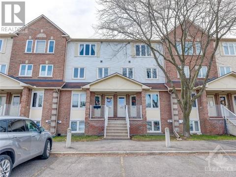 204 Briston Private, House attached with 3 bedrooms, 2 bathrooms and 1 parking in Ottawa ON | Card Image