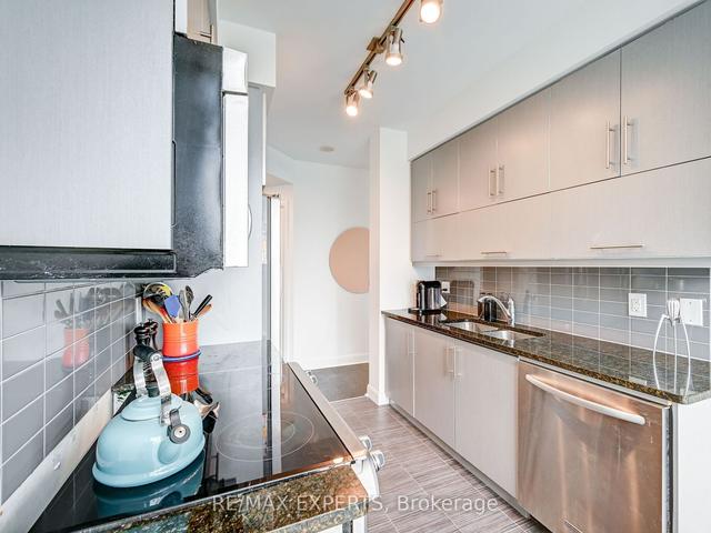 3007 - 825 Church St, Condo with 2 bedrooms, 2 bathrooms and 1 parking in Toronto ON | Image 8