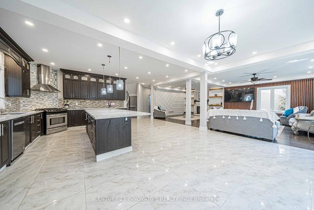 24 Cedarview Dr, House detached with 6 bedrooms, 9 bathrooms and 8 parking in Toronto ON | Image 9
