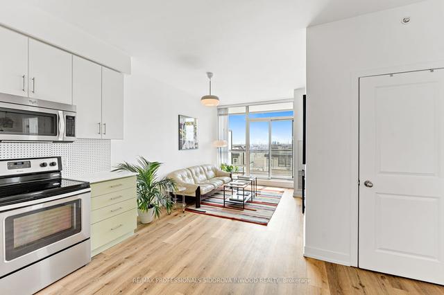 506 - 8 Fieldway Rd, Condo with 1 bedrooms, 1 bathrooms and 1 parking in Toronto ON | Image 1
