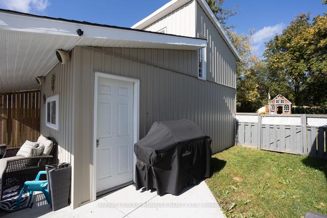 291 Angeline St N, House detached with 2 bedrooms, 3 bathrooms and 6 parking in Kawartha Lakes ON | Image 6