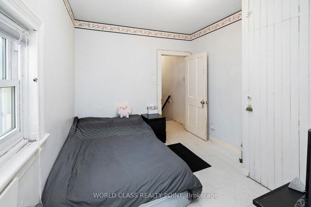 623 Ossington Ave, House detached with 4 bedrooms, 2 bathrooms and 2 parking in Toronto ON | Image 21