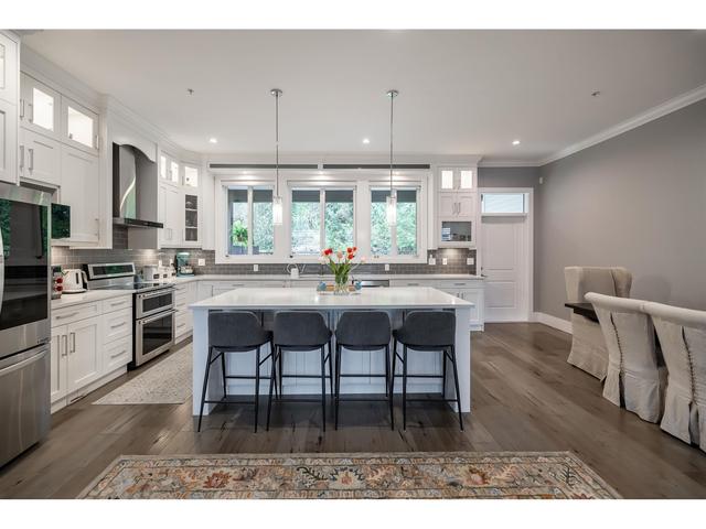33920 Tooley Place, House detached with 6 bedrooms, 4 bathrooms and 4 parking in Kelowna BC | Image 6