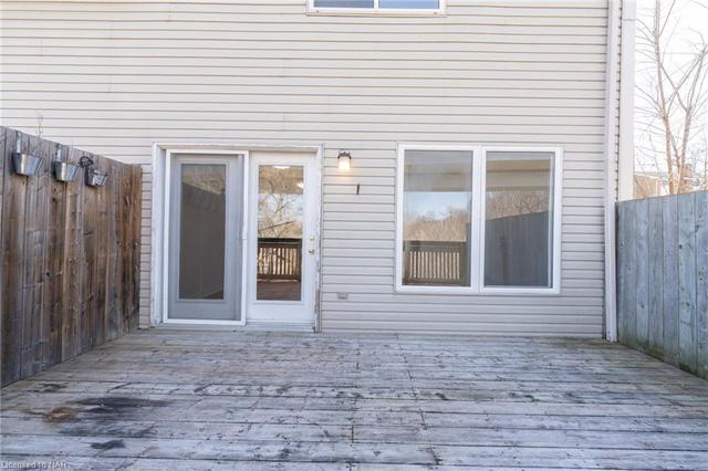 10b Hainer Street, House attached with 4 bedrooms, 2 bathrooms and 4 parking in St. Catharines ON | Image 30