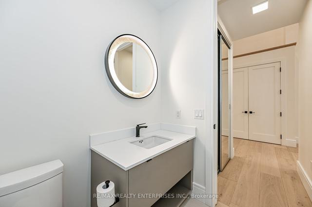 ph05 - 112 King St E, Condo with 2 bedrooms, 3 bathrooms and 1 parking in Hamilton ON | Image 6