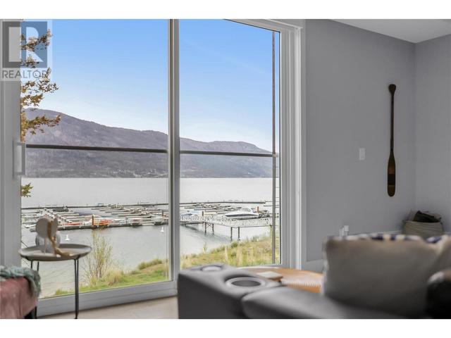 202 - 3398 Mckinley Beach Lane, House attached with 1 bedrooms, 1 bathrooms and 1 parking in Kelowna BC | Image 5