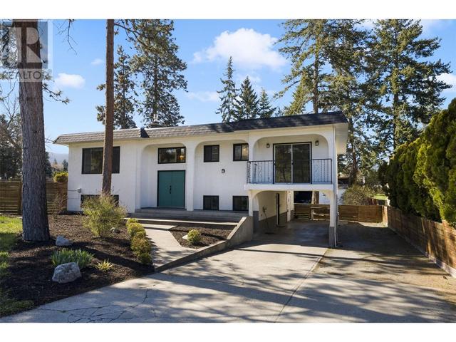 1535 Crawford Road, House detached with 4 bedrooms, 2 bathrooms and 4 parking in Kelowna BC | Image 1