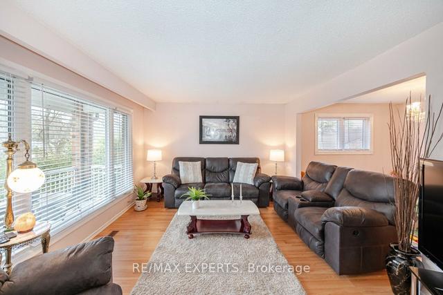 58 Centre St N, House detached with 4 bedrooms, 3 bathrooms and 6 parking in Brampton ON | Image 26