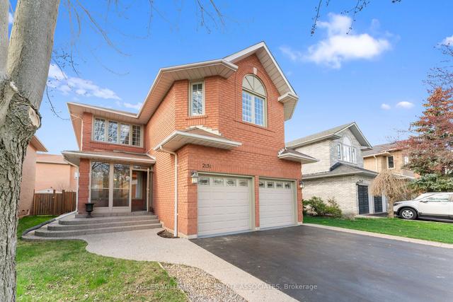 2151 Grand Ravine Dr, House detached with 5 bedrooms, 5 bathrooms and 5 parking in Oakville ON | Image 12