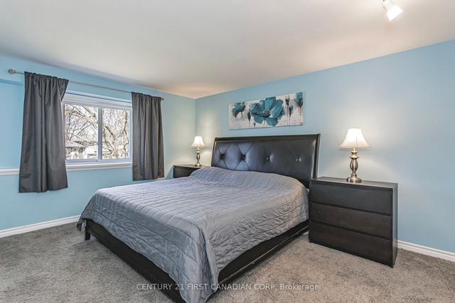 11 Monterey Cres, House detached with 3 bedrooms, 2 bathrooms and 5 parking in London ON | Image 2