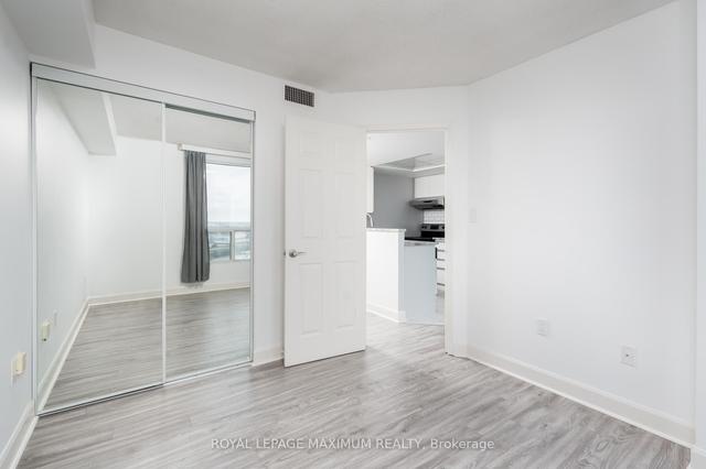 1704 - 5 Concorde Pl S, Condo with 1 bedrooms, 1 bathrooms and 1 parking in Toronto ON | Image 18