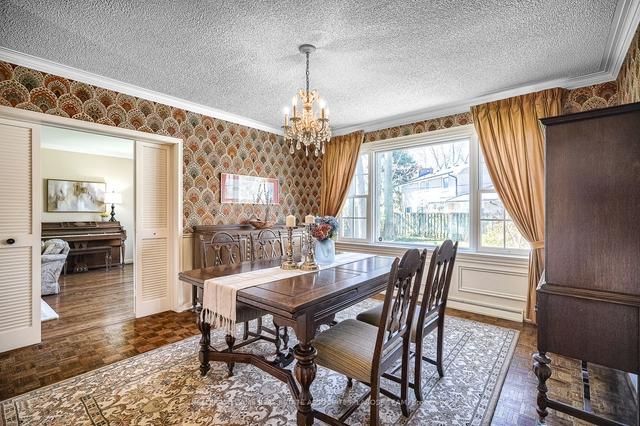 1462 Chasehurst Dr, House detached with 4 bedrooms, 3 bathrooms and 6 parking in Mississauga ON | Image 2