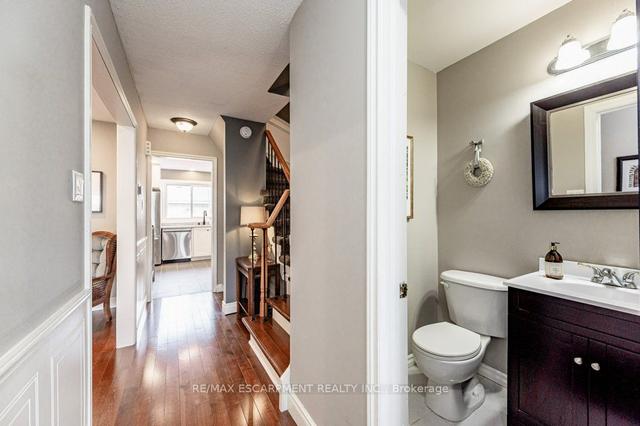 8 - 2260 Upper Middle Rd, Townhouse with 3 bedrooms, 4 bathrooms and 2 parking in Burlington ON | Image 22