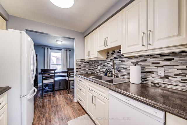 16 - 235 Ferguson Ave, Townhouse with 3 bedrooms, 1 bathrooms and 1 parking in Cambridge ON | Image 5