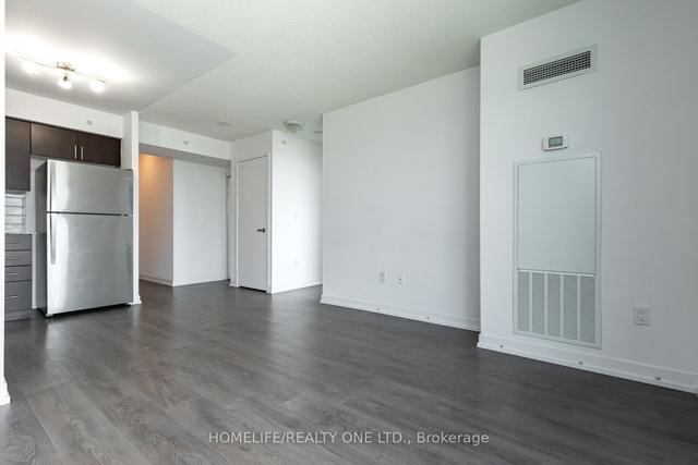 2004 - 1420 Dupont St, Condo with 2 bedrooms, 2 bathrooms and 1 parking in Toronto ON | Image 23