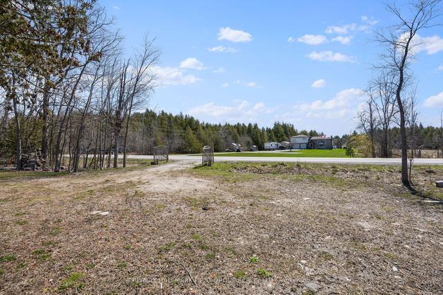 799 County Rd 24 Rd, House detached with 2 bedrooms, 2 bathrooms and 20 parking in Kawartha Lakes ON | Image 32