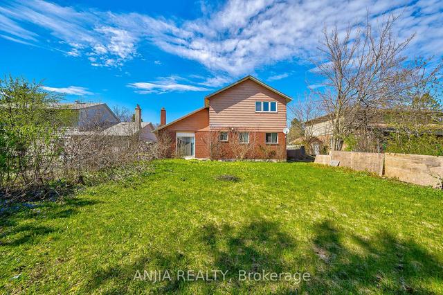 31 Hamilton Hall Dr, House detached with 4 bedrooms, 2 bathrooms and 6 parking in Markham ON | Image 31