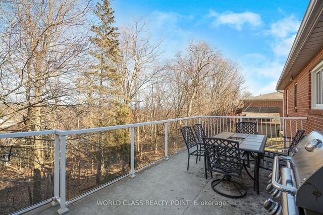 199 Ridgewood Rd, House detached with 3 bedrooms, 3 bathrooms and 8 parking in Toronto ON | Image 9