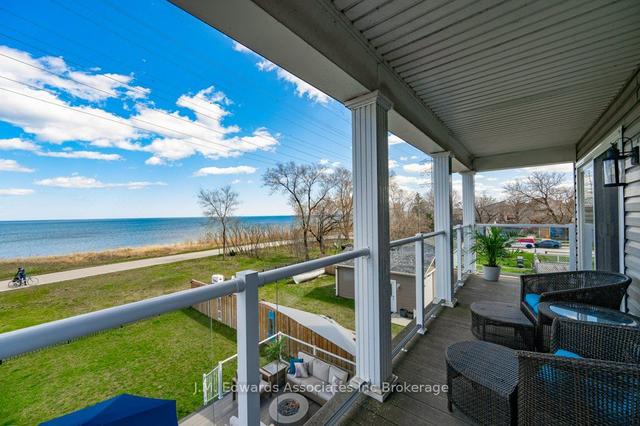 795 Beach Blvd, House detached with 3 bedrooms, 3 bathrooms and 3 parking in Hamilton ON | Image 13