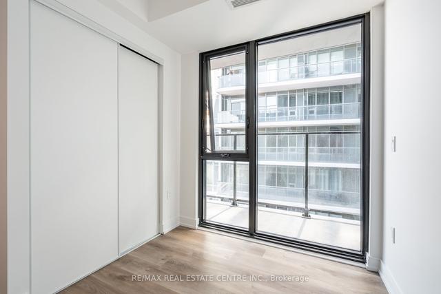813 - 1 Jarvis St, Condo with 2 bedrooms, 1 bathrooms and 1 parking in Hamilton ON | Image 6