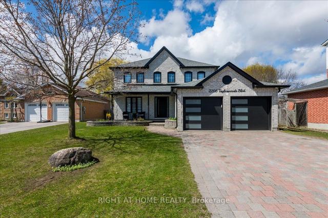 2266 Taylorwoods Blvd, House detached with 3 bedrooms, 4 bathrooms and 6 parking in Innisfil ON | Image 1