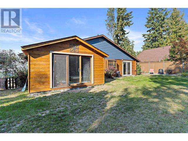 3420 1st Avenue Ne, House detached with 2 bedrooms, 2 bathrooms and 1 parking in Salmon Arm BC | Image 4