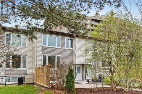 15 Banner Road Unit#H, Nepean, ON, K2H8T3 | Card Image