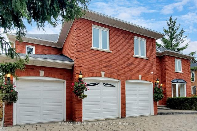 29 Vesta Dr, House detached with 6 bedrooms, 6 bathrooms and 7 parking in Richmond Hill ON | Image 1