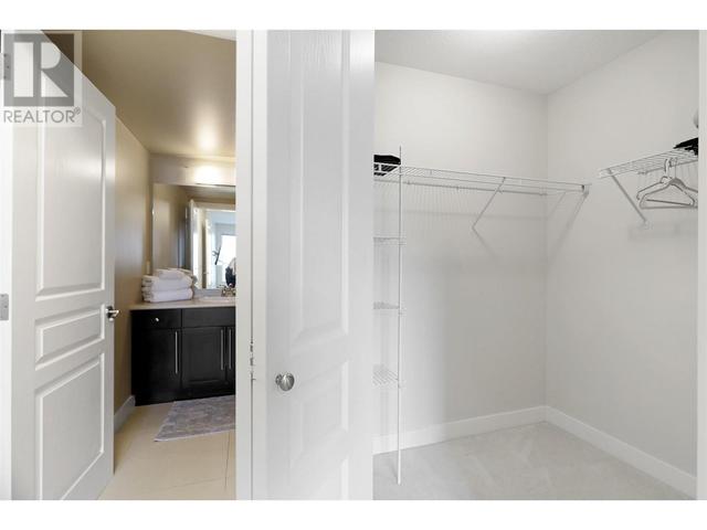 209 - 1093 Sunset Drive, Condo with 2 bedrooms, 2 bathrooms and 1 parking in Kelowna BC | Image 17