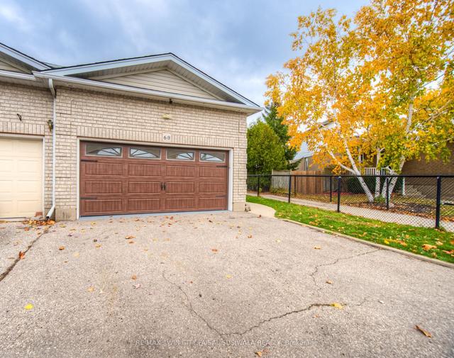 60 Marston Cres, House attached with 3 bedrooms, 3 bathrooms and 3 parking in Cambridge ON | Image 12
