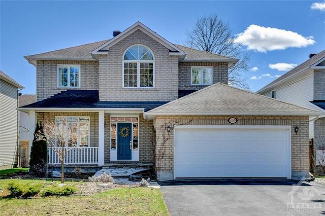 6165 Ravine Way, House detached with 4 bedrooms, 3 bathrooms and 4 parking in Ottawa ON | Image 1