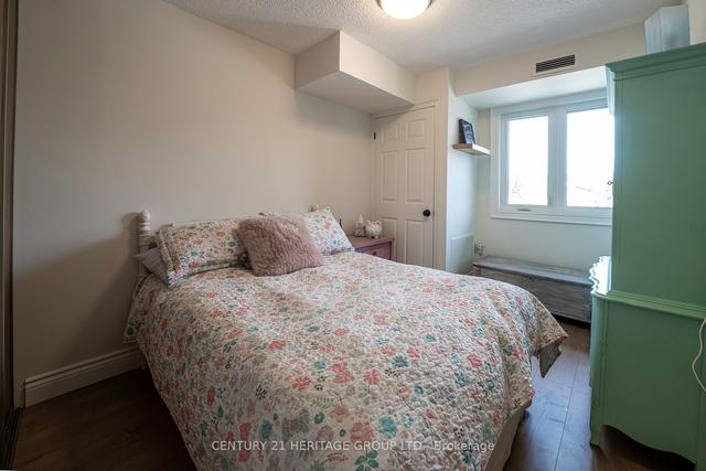 236 - 10 Coulter St, Condo with 2 bedrooms, 1 bathrooms and 1 parking in Barrie ON | Image 14
