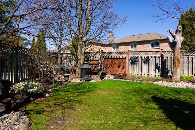 1516 Boyne Crt, House detached with 4 bedrooms, 3 bathrooms and 4 parking in Pickering ON | Image 25