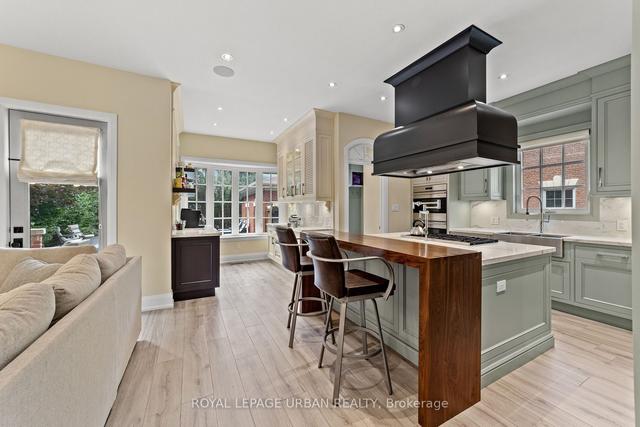 35 Willett Cres, House detached with 6 bedrooms, 5 bathrooms and 7 parking in Richmond Hill ON | Image 39