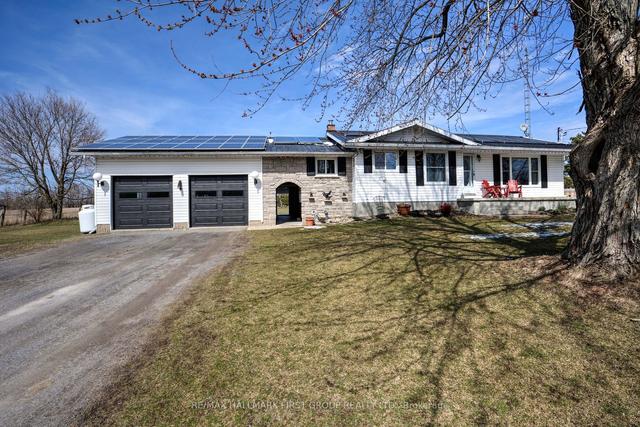 3958 Petworth Rd, House detached with 3 bedrooms, 1 bathrooms and 8 parking in South Frontenac ON | Image 1