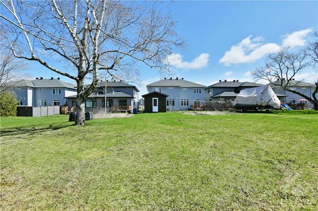 70 Charles Street, House detached with 3 bedrooms, 2 bathrooms and 5 parking in Arnprior ON | Image 24