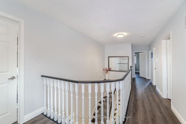 5608 Hannah St S, House detached with 4 bedrooms, 4 bathrooms and 3 parking in Burlington ON | Image 11