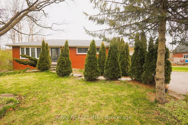 8387 Guelph Line, House detached with 2 bedrooms, 2 bathrooms and 10 parking in Milton ON | Image 1