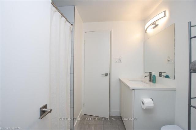 26 - 105 Andover Dr, Townhouse with 2 bedrooms, 2 bathrooms and 2 parking in London ON | Image 13