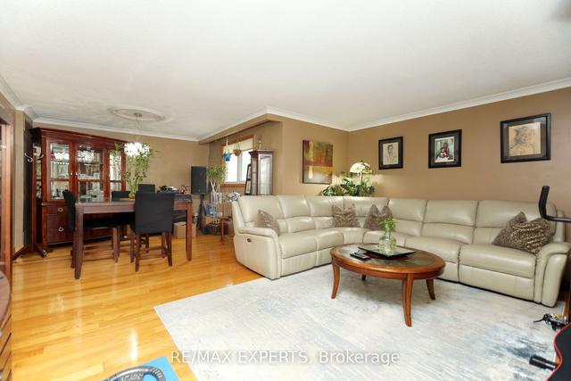 56 Francis St, House detached with 5 bedrooms, 4 bathrooms and 6 parking in Vaughan ON | Image 31
